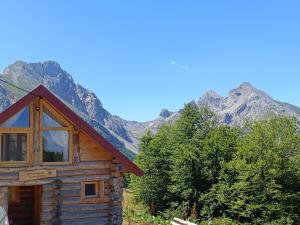 Komovi - Montenegrina Mountain house