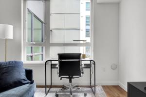 SLU 1BR w WD Club Room Gym nr Space Needle SEA-217