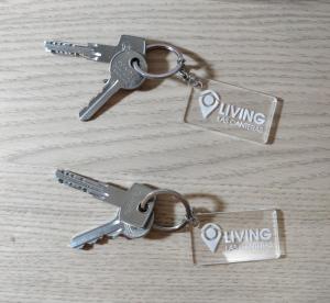 2 mins from Beach - Workstations - Parking - Bikes