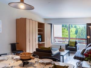 Apartment Rosablanche C64 by Interhome