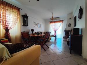 Διαμέρισμα με θέα στον Πευκιά