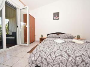 Apartment Lucija-1 by Interhome
