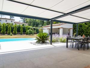 Maisons de vacances Holiday Home Villa D'Allongue by Interhome : photos des chambres