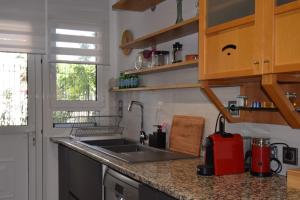 h2h Dafni #Family home near Athens, airport, ports with garden