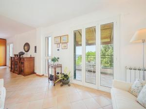 Apartment Lambrusca by Interhome