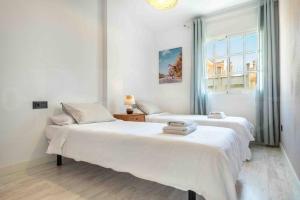 Spacious & authentic apartment by REMS