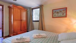 Casa Madrona Periana by Ruralidays