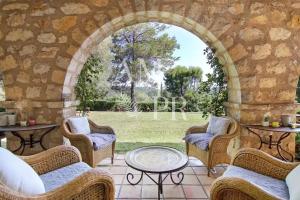 Villas Magnifique Mas en pierre : photos des chambres