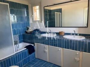 Villas Magnifique Mas en pierre : photos des chambres