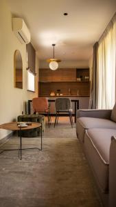 Superior Two-Bedroom Apartment with External Access - Annex Building room in Hotel Republika