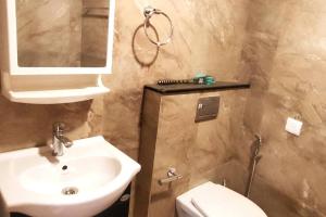 Self Checkin- Luxury Home in Central Noida #Party & Stay