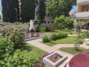 Apartments Dijana 