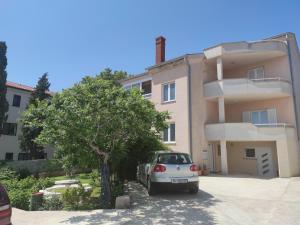 Apartments Dijana 
