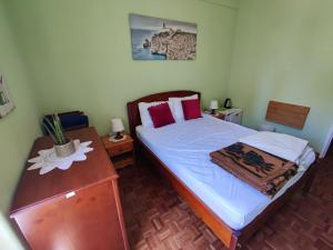 Lisbon room in Penha de Franca Lisbon