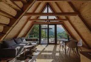 Waterfall A Frame, Maramures - 沙安