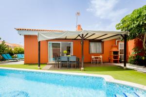 Villa with a private swimming pool Callao Salvaje