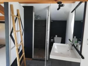 Maisons de vacances Maison 6 personnes avec jacuzzi privatif : photos des chambres