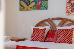 2 BDR WBalcony in Vale do Lobo by LovelyStay