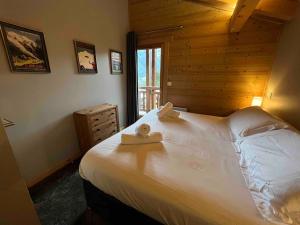 Chalets Chalet Balata - Charming chalet with hot tub and views : photos des chambres