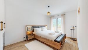 Apartment with sauna and mountain view