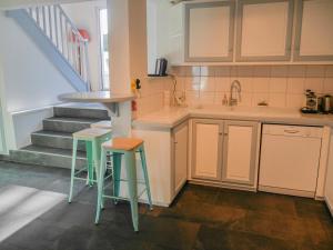 Maisons de vacances Villa contemporaine avec vue mer a Sauzon - FR-1-418-201 : photos des chambres