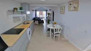 Apartamento Tierra, Primera línea Mar