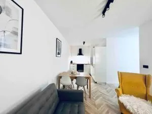 Litensvart Apartment - Kobior