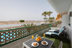 Home2Book Casa Los Chispos Corralejo, Terrace&Pool