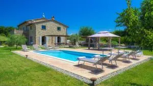 VILLA FLAMINIA 8&2 - Emma Villas - Bastardo