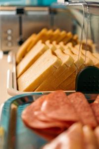 The Flying Pig Beach Hostel Age 18 to 40