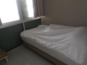 COZY HOUSE Working Space Stay with local in Bangkok Airport