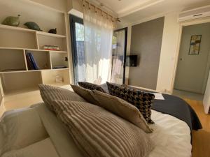 B&B / Chambres d'hotes HALTE a Reyrieux : photos des chambres