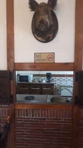 caserio vasco con piscina y barbacoa