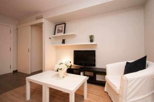 Port VII Apt centrico acogedor w balcon 23