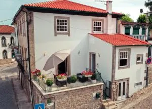 Casa da Igreja - Bravãis