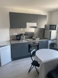 Charmant appartement avec parking privée - Buxerolles