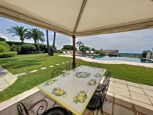 Villas Villa - Les Hauts de Vaugrenier : photos des chambres