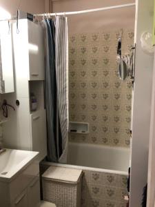 Nice and practical apartment to enjoy Paris close to Montmartre