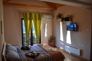Madora - Studio Apartman for Two in Fužine, near the Lake