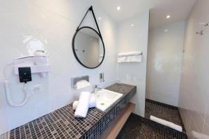 Hotels Le Saint Erasme, Hotel Eco Friendly : Chambre Double Confort avec Balcon 