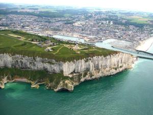 Maisons de vacances Belle Longere normande, cheminee et jardin arbore : photos des chambres