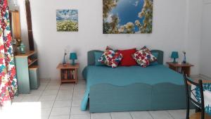 Aegialis Studios & Rooms Syros Greece