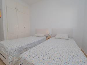 Casa Adosada Esquinera Urbanización Piscina Comunitaria