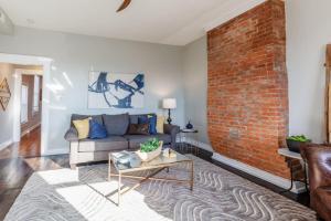 OTR Penthouse Walk Everywhere FREE Parking