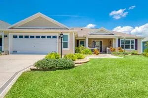 Golf, Bike and Relax Home in The Villages - 退休小镇