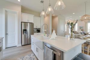 Seas The Day Home with Pool Access in Galveston