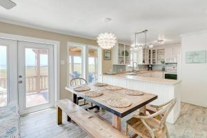 Lost Colony Rock The Boat