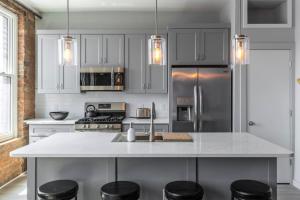 TRUTH Old world charm meets New world love