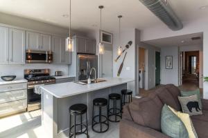 TRUTH Old world charm meets New world love