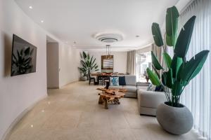 Hermosa Wave C1 & C2